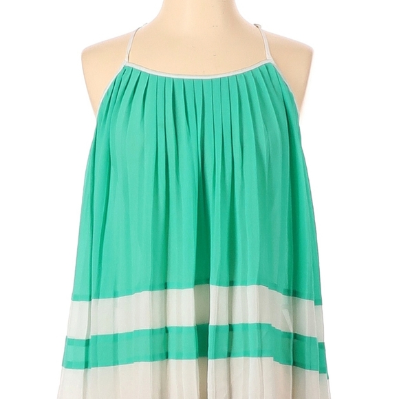 Naked Zebra Sleeveless Blouse Size S Turquoise A-Line Top Pleated Racer Back - Picture 4 of 6